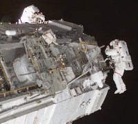 Photo: EVA at STS-113 mission